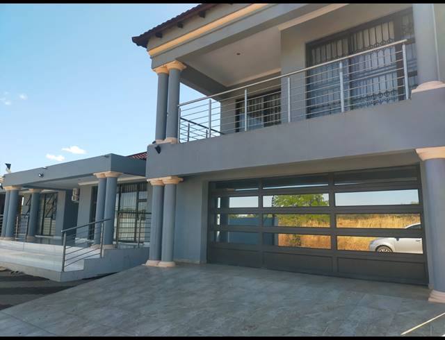 4 BEDROOM HOUSE FOR SALE IN MAVHUNDA A
